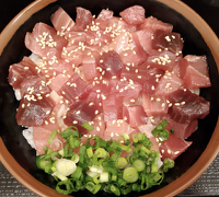 サービス丼(みなと食堂)