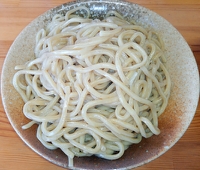 カレーつけ麺（麺）（徳川膳武）
