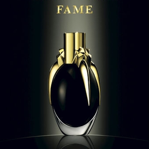 レディー・ガガの香水「Fame」（フェイム）