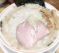 背脂ラーメン（チャッチャ亭）