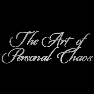 レディー・ガガのコーチェラ（The Mayhem Ball）のタイトル（The Art of Personal Chaos）