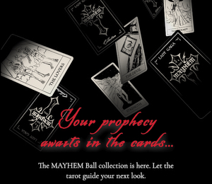 レディー・ガガの「The Mayhem Ball」のタロットカードのミニゲーム
