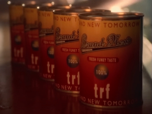 trfのMV「BRAND NEW TOMORROW」の缶詰